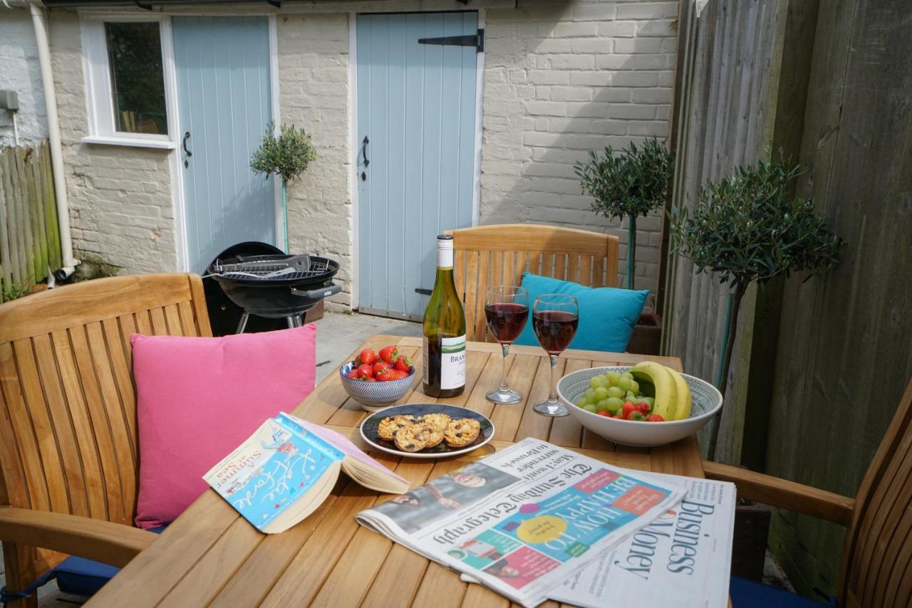 Smugglers Rest, Aldeburgh Villa Luaran gambar